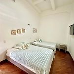 By Calamari Homes - Ayos 206 - Walled City