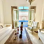 By Calamari Homes - Ayos 206 - Walled City