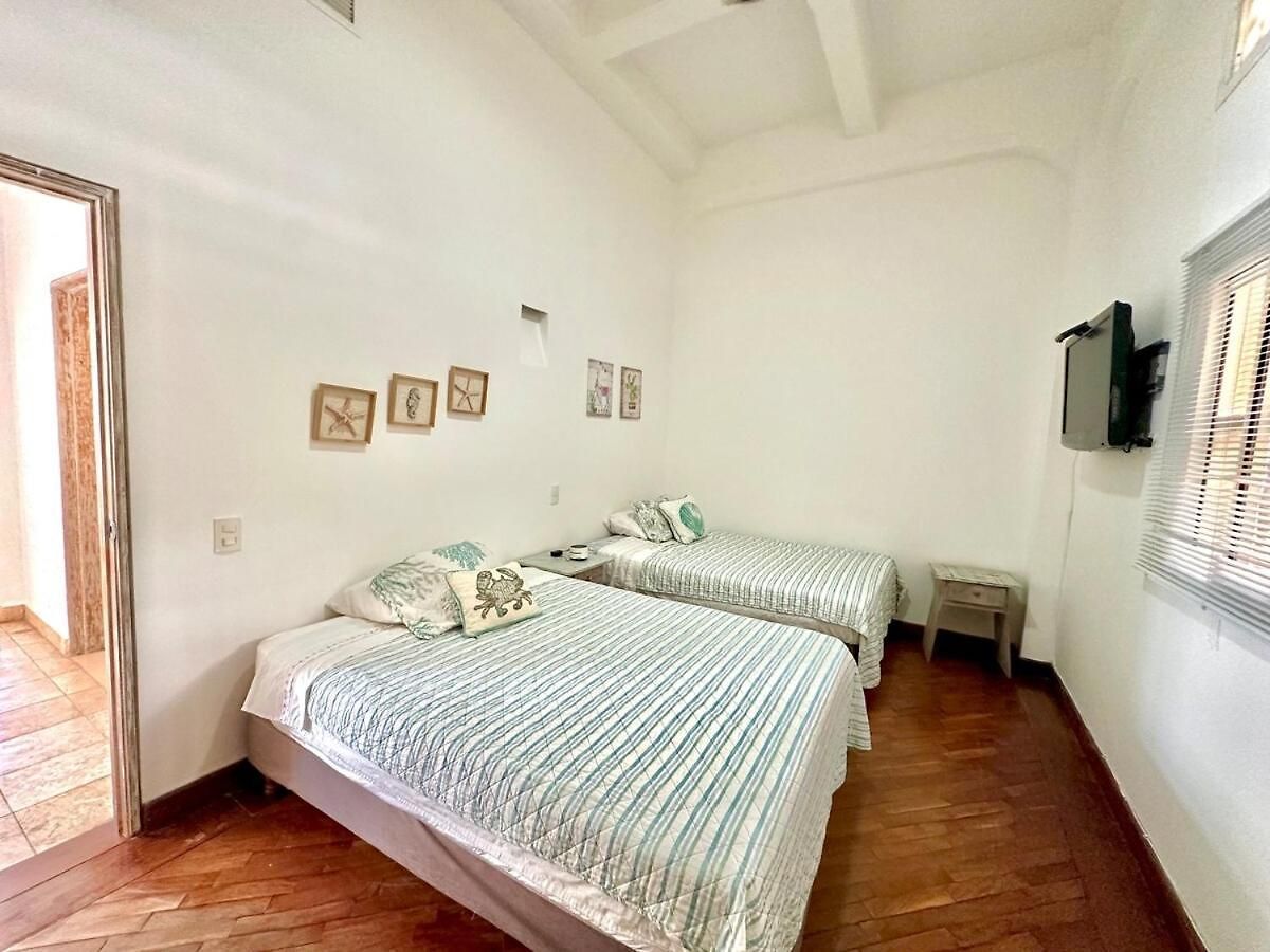 By Calamari Homes - Ayos 206 - Walled Cartagena
