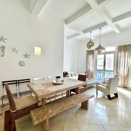 By Calamari Homes - Ayos 206 - Walled Cartagena