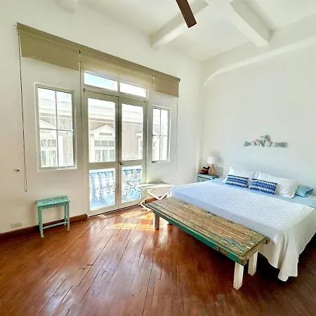 Apartment By Calamari Homes - Ayos 206 - Walled *